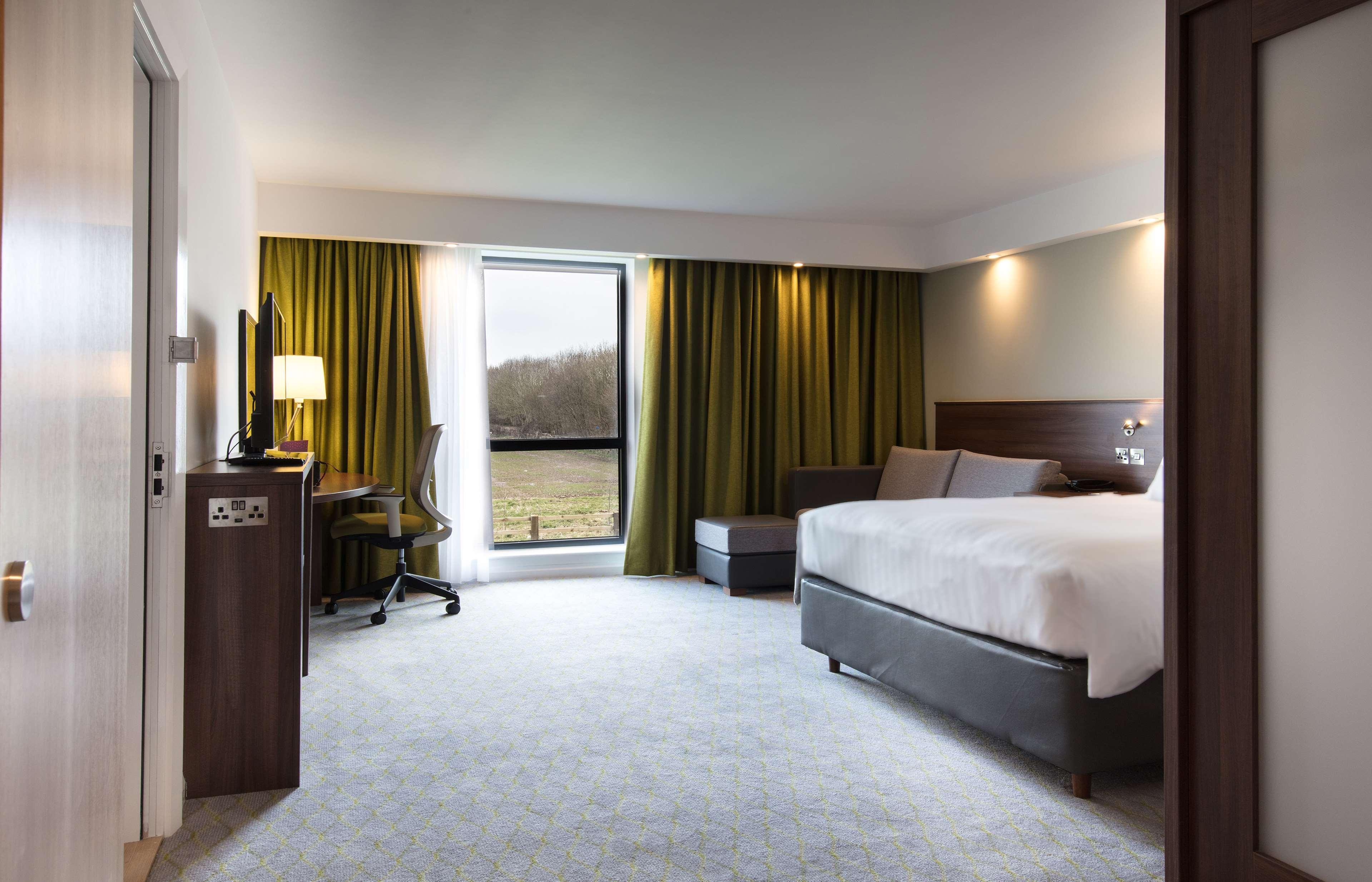 Hampton By Hilton Exeter Airport Hotel Woodbury Eksteriør billede