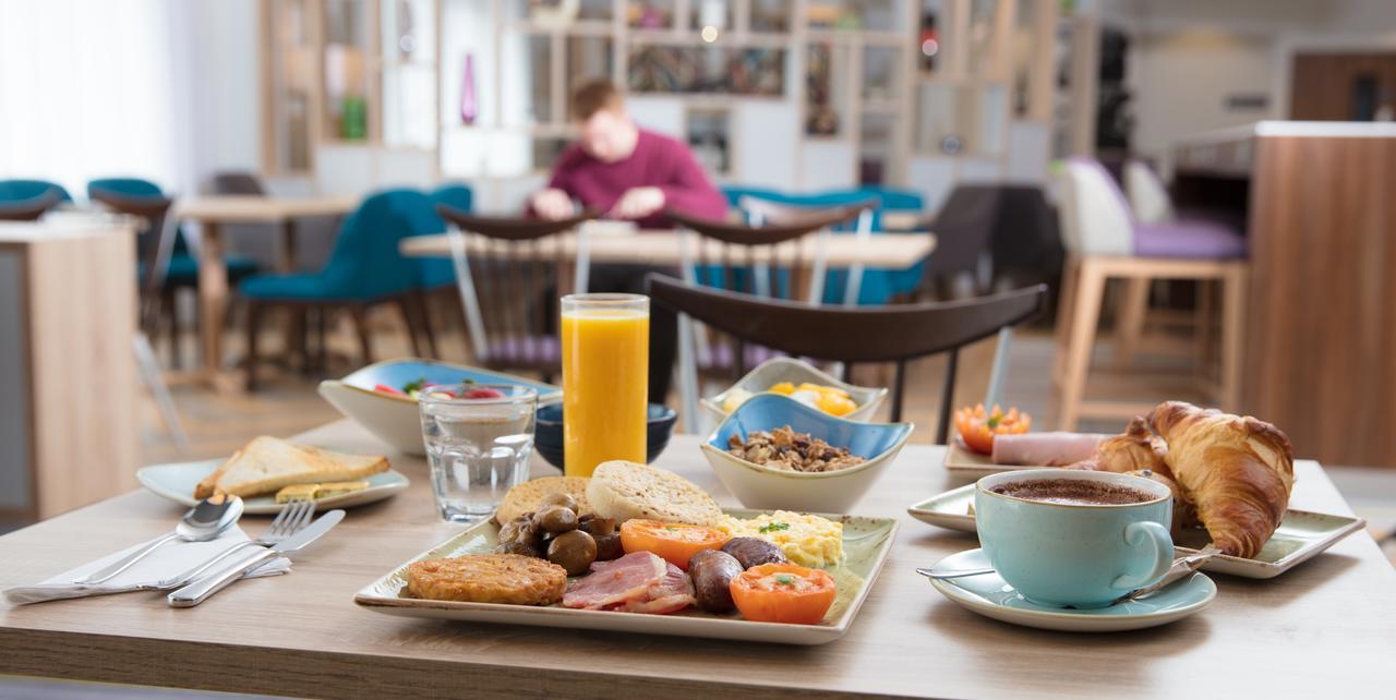 Hampton By Hilton Exeter Airport Hotel Woodbury Eksteriør billede
